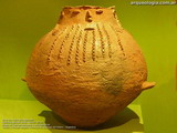 urna antropomorfa